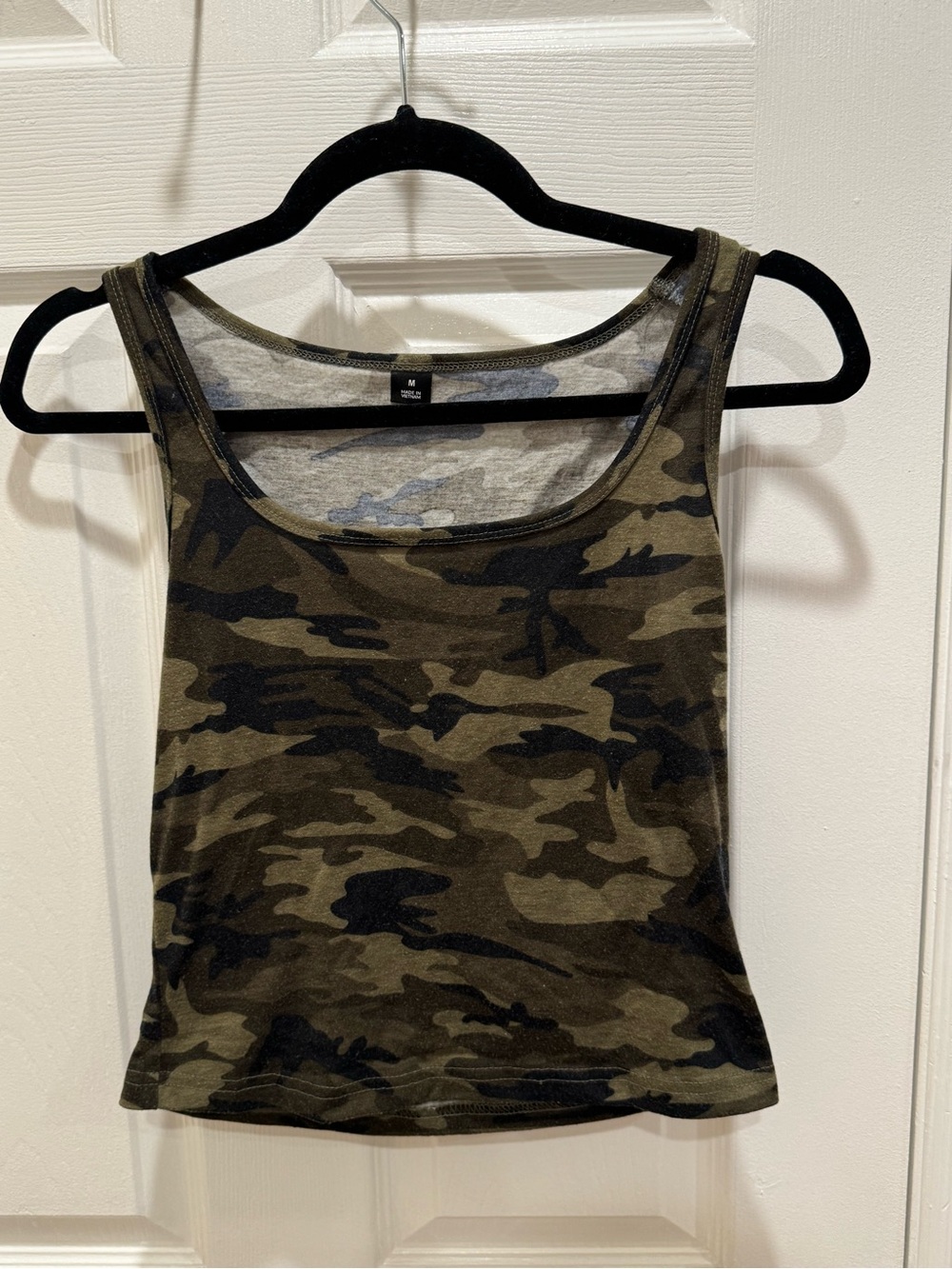 SHEIN Camo Scoop Neck Tank Top - Olive Green